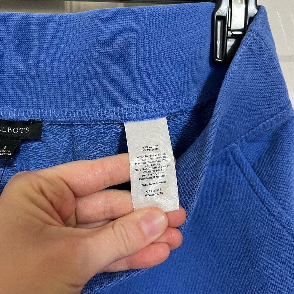 New! NWT Talbots Bright Blue Beach Terry Wide Crop Pants - Picture 6 of 10